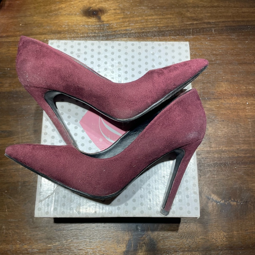 Wine pumps